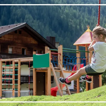 Gutshof - Urlaubsresort Hafele *