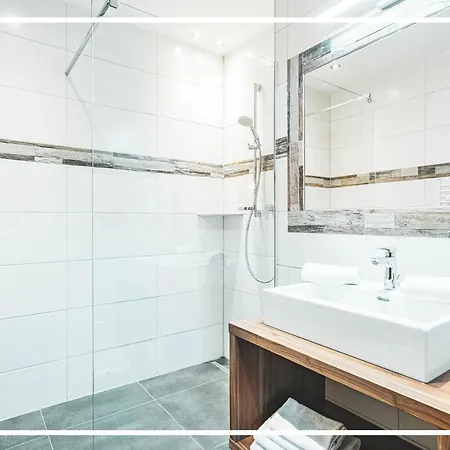 Gutshof - Urlaubsresort Hafele Lägenhet Sankt Jakob in Defereggen